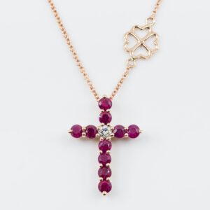 Collana Croce Fidelis Rubini - Gioielleria Casavola di Noci - gioiello in oro rosa 18 carati con diamante - idee regalo cresima adulto donna