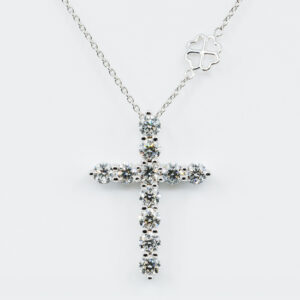 Collana Croce Fidelis diamanti bianchi - Gioielleria Casavola di Noci - gioiello in oro bianco 18 carati - idee regalo cresima adulto unisex