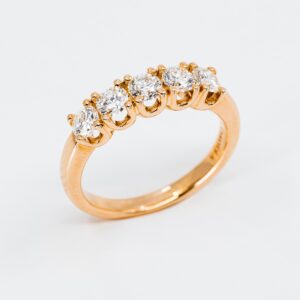 Veretta 5 diamanti rosé - anello in oro rosa 18 carati - idee regalo per proposta di matrimonio importante - Gioielleria Casavola di Noci