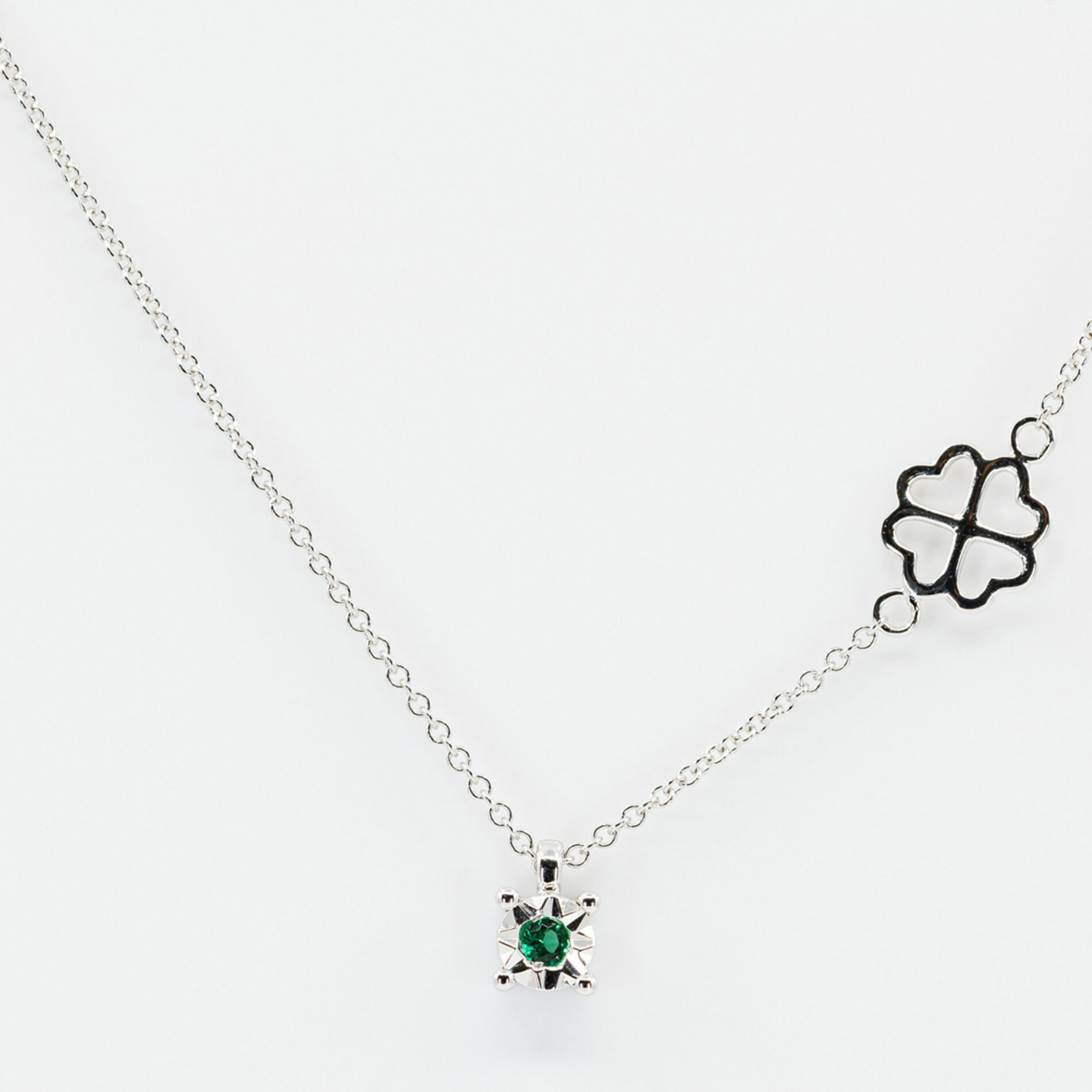 Collana punto luce smeraldo Starlight White - Gioielleria Casavola di Noci - in oro bianco 18 carati - idee regalo compleanno 18 anni ragazza