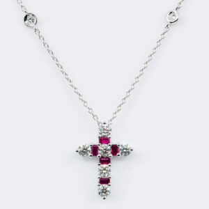 Collana Croce Fidelis White Rubini e Diamanti - Gioielleria Casavola di Noci - gioiello in oro bianco 18 carati - idee regalo cresima adulto uomo