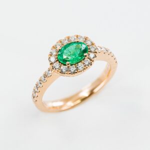 Anello smeraldo rosé pavé Little Prestige - Gioielleria Casavola di Noci - in oro rosa 18 carati - idee regalo per festeggiare 18 anni ragazza