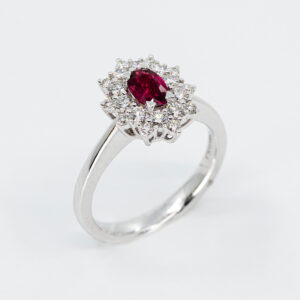 Anello rubino Star Anise Nature - Gioielleria Casavola di Noci - in oro bianco 18 carati con diamanti - idea regalo compleanno 50 anni moglie