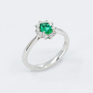 Anello smeraldo Sunflower baby Nature - Gioielleria Casavola di Noci - in oro bianco 18 carati con diamanti - idee regalo compleanno 18 anni ragazza