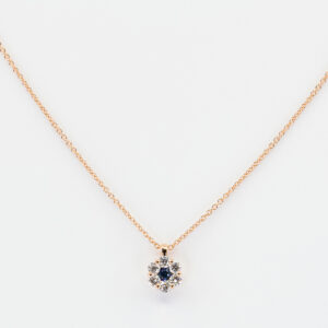Collana Invisible Fleur Saphir Rose - Gioielleria Casavola di Noci - gioiello in oro rosa 18 carati con diamanti - idee regalo compleanno 18 anni ragazza