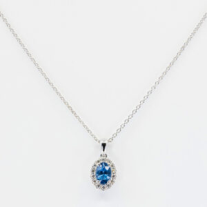 Collana zaffiro Blue Eye Nature - Gioielleria Casavola di Noci - gioiello in oro bianco 18 carati con diamanti - idee regalo compleanno fidanzata