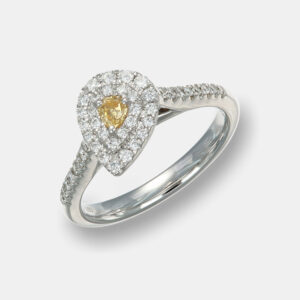 Anello halo goccia diamante fancy Prestige White - Gioielleria Casavola di Noci - gioiello in oro bianco 18 carati - idee regalo proposta di matrimonio originale