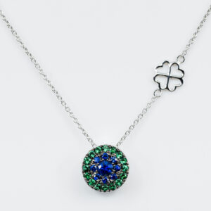 Collana Invisible tonda zaffiri e smeraldi White - Gioielleria Casavola di Noci - gioiello in oro bianco 18 carati - idee regalo compleanno 50 anni amica