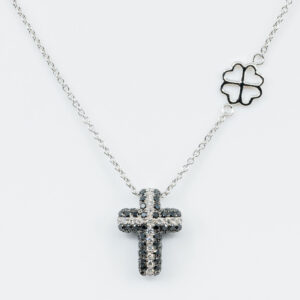 Collana croce diamanti Angelus Soft Large White - Gioielleria Casavola di Noci - gioiello in oro bianco 18 carati - idee regalo cresima ragazzo