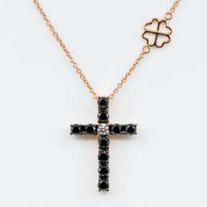 Collana croce diamanti neri Angelus base Rosé - Gioielleria Casavola di Noci - gioiello in oro rosa 18 carati - idee regalo cresima adulto donna