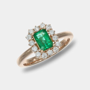 Anello rosetta smeraldo rettangolare Prestige Rosé - Gioielleria Casavola di Noci - in oro rosa 18 carati con diamanti - idee regalo compleanno 60 anni moglie