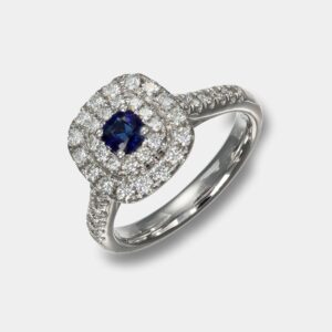 Anello zaffiro cushion Halo white Prestige - Gioielleria Casavola di Noci - in oro bianco 18 carati con diamanti - idee regalo compleanno 50 anni moglie