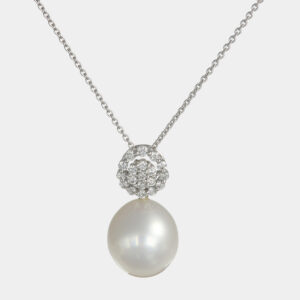 Collana con pendente perla australiana e diamanti - Gioielleria Casavola di Noci - gioiello in oro bianco 18 carati - idee regalo compleanno 70 anni nonna