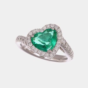 Anello smeraldo cuore colombiano Prestige White - Gioielleria Casavola di Noci - anello in oro bianco 18 carati con diamanti - idee regalo proposta di matrimonio per lei