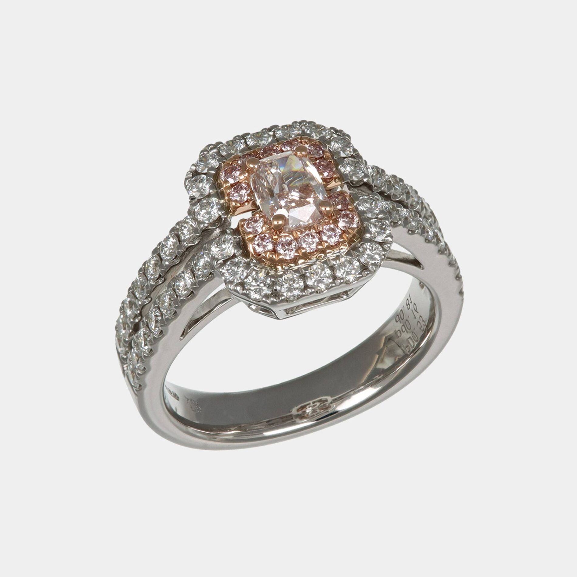 Anello oro bianco diamanti rosa Prestige - Gioielleria Casavola di Noci - idee regalo compleanno per una donna che ama il lusso