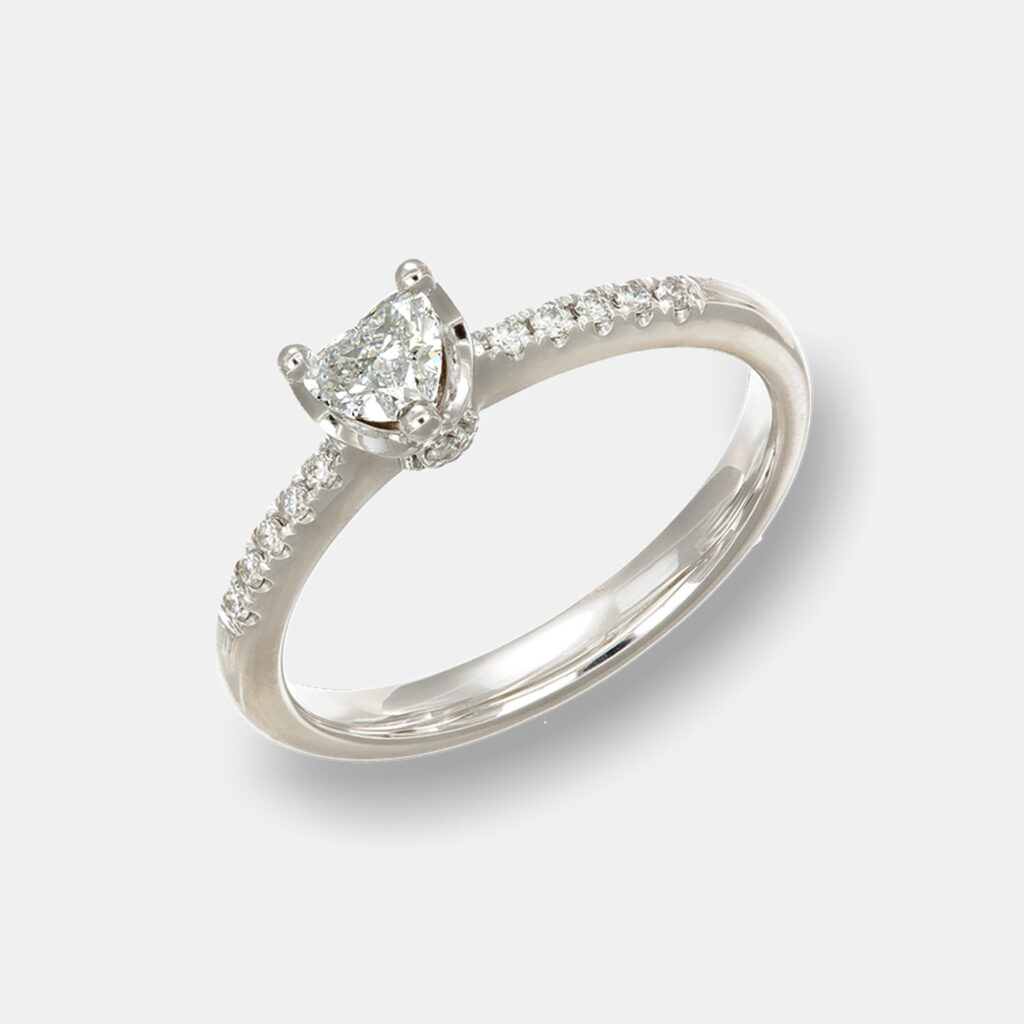 Anello solitario 0.51 ct True Love White - Gioielleria Casavola di Noci - idee regalo per proposta di matrimonio in oro bianco 18 carati