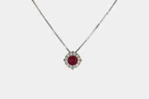 Collana oro bianco invisibile zircone rosso - Gioielleria Casavola di Noci - idee regalo compleanno 18 anni migliore amica