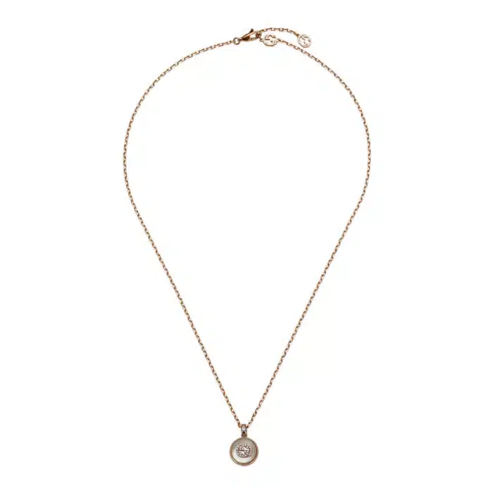 Gucci Interlocking YBB789342001 - Gioielleria Casavola di Noci - collana in oro rosa con pendente madreperla bianco e diamanti - immagine frontale