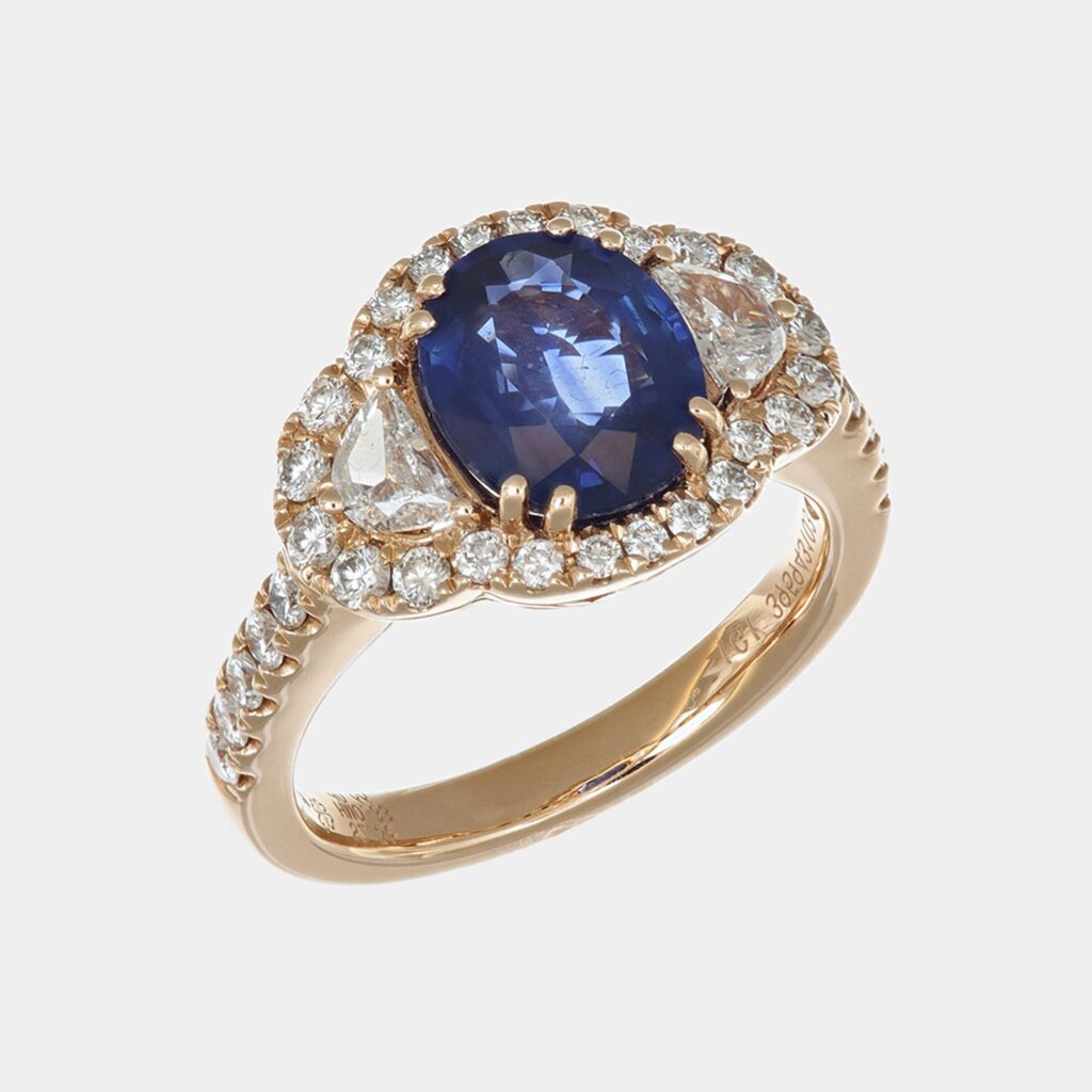 Anello zaffiro con diamanti mezzaluna Rosé Prestige - Gioielleria Casavola di Noci - gioiello in oro rosa 18 carati - idee regalo per una donna di classe