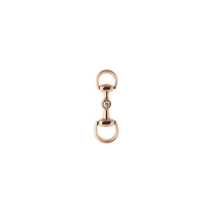 Gucci Horsebit YBD796167001 - Gioielleria Casavola di Noci - gioielli in oro rosa 18 carati con diamanti - idee regalo compleanno ragazza 18 anni - immagine frontale orecchino singolo