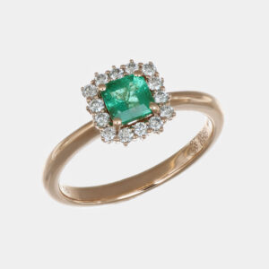 Anello rosetta smeraldo ottagono 0.65 ct Prestige Rosé - Gioielleria Casavola di Noci - gioiello in oro rosa 18 carati con diamanti - idee regalo per una neomamma