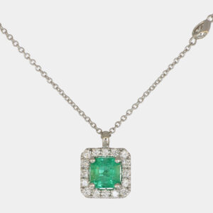 Collana pendente quadro smeraldo 0.66 ct Prestige White - Gioielleria Casavola di Noci - collana in oro bianco 18 carati con diamanti - idee regalo donna