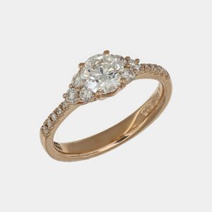 Anello solitario pavé oro rosa - Gioielleria Casavola di Noci - idee regalo per proposta di matrimonio - con diamante taglio brillantino