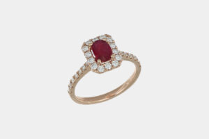 Anello rettangolare rubino Burma 1.05 ct Prestige Rosé - Gioielleria Casavola di Noci - idee regalo per una occasione importante - da donna - in oro rosa 18 carati