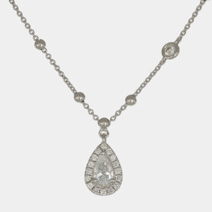 Collana diamante certificato taglio goccia Prestige White - Gioielleria Casavola di Noci - gioiello in oro bianco 18 carati - idee regalo compleanno moglie