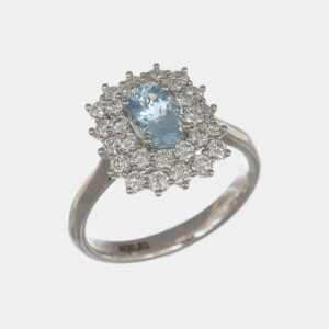 Anello oro bianco halo acquamarina 0.82 ct Prestige - Gioielleria Casavola di Noci - gioiello con diamanti - idee regalo compleanno 50 anni donna