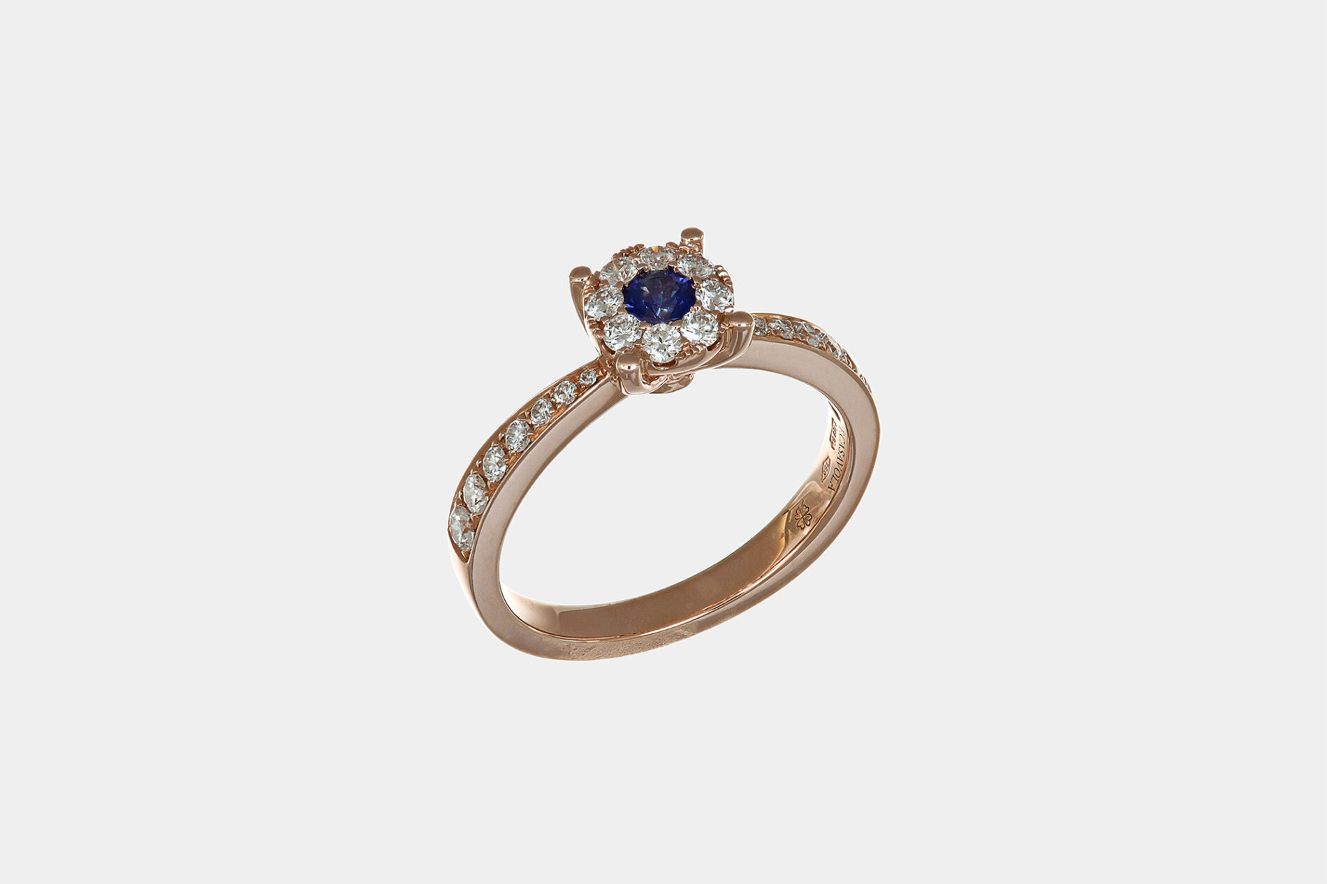Anello Invisible rubino e pavé diamanti Rosé - Gioielleria Casavola di Noci - gioiello in oro rosa 18 ct - idee regalo compleanno 18 anni ragazza