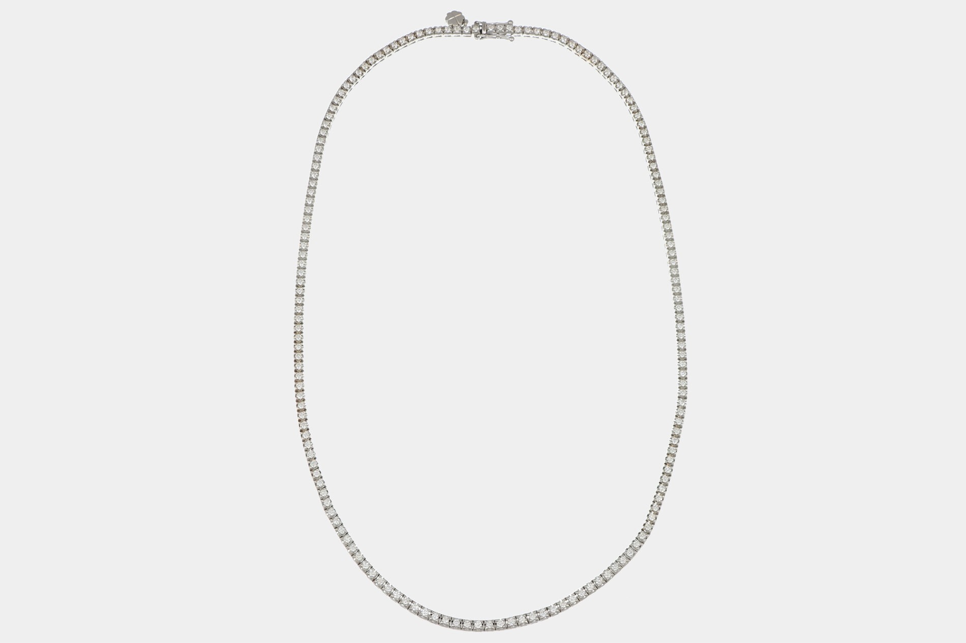 Girocollo tennis diamanti 3.50 ct Prestige White - Gioielleria Casavola di Noci - in oro bianco 18 carati - idee regalo per una ragazza che deve sposarsi
